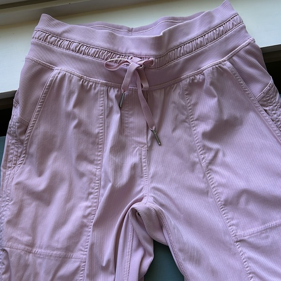 Lululemon Beyond the Studio Lined Jogger -Size 2 - Picture 10 of 14